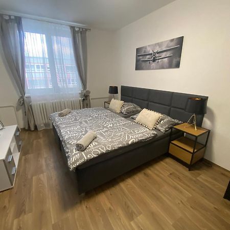 Cerna Ruze - Apartman 3 Плзень Екстер'єр фото